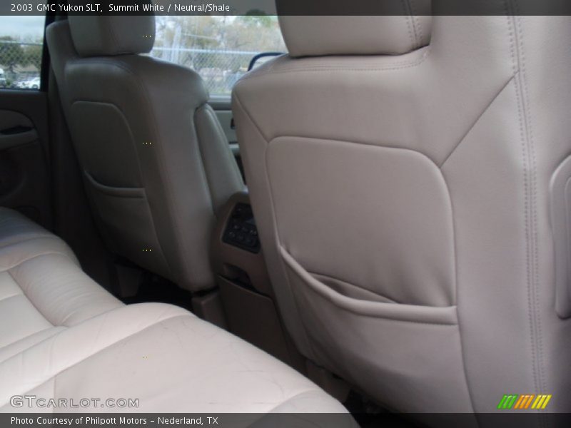 Summit White / Neutral/Shale 2003 GMC Yukon SLT