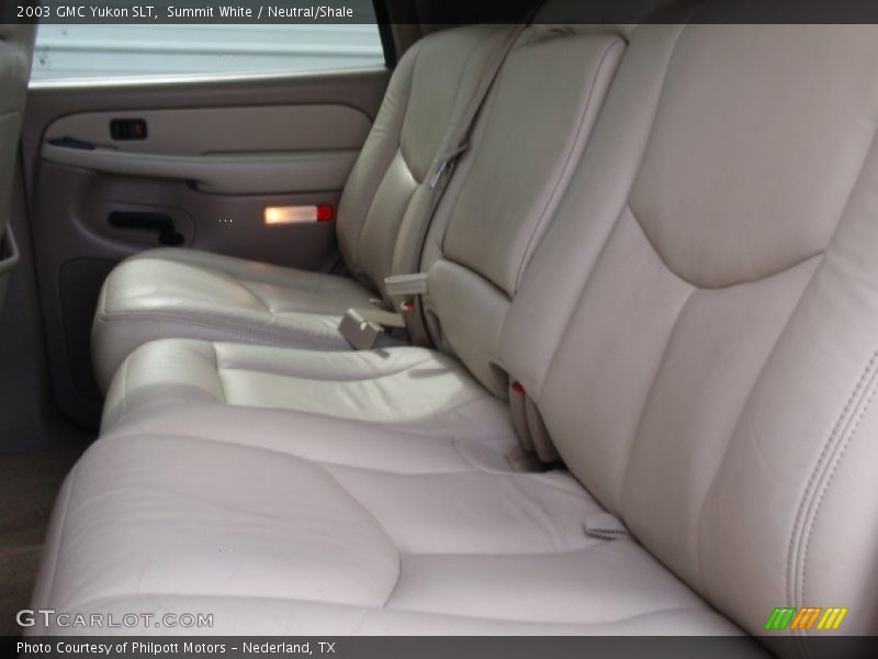 Summit White / Neutral/Shale 2003 GMC Yukon SLT