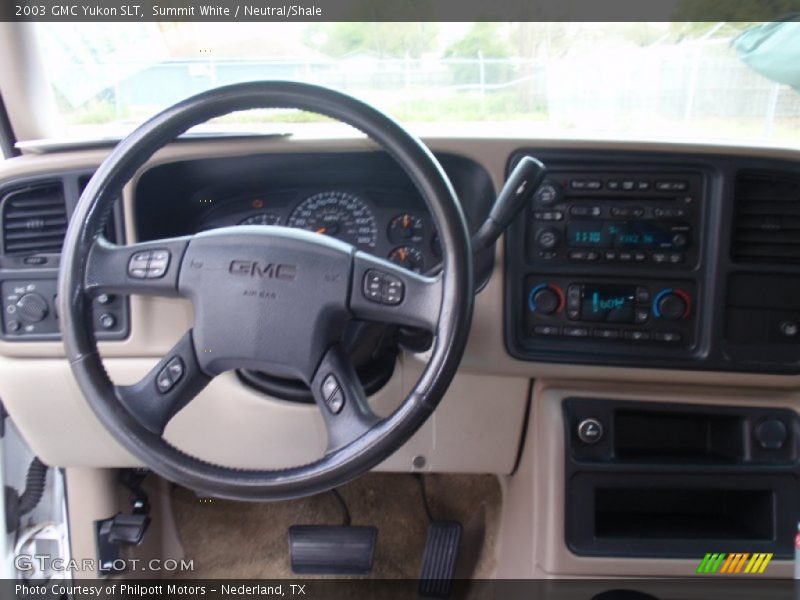 Summit White / Neutral/Shale 2003 GMC Yukon SLT