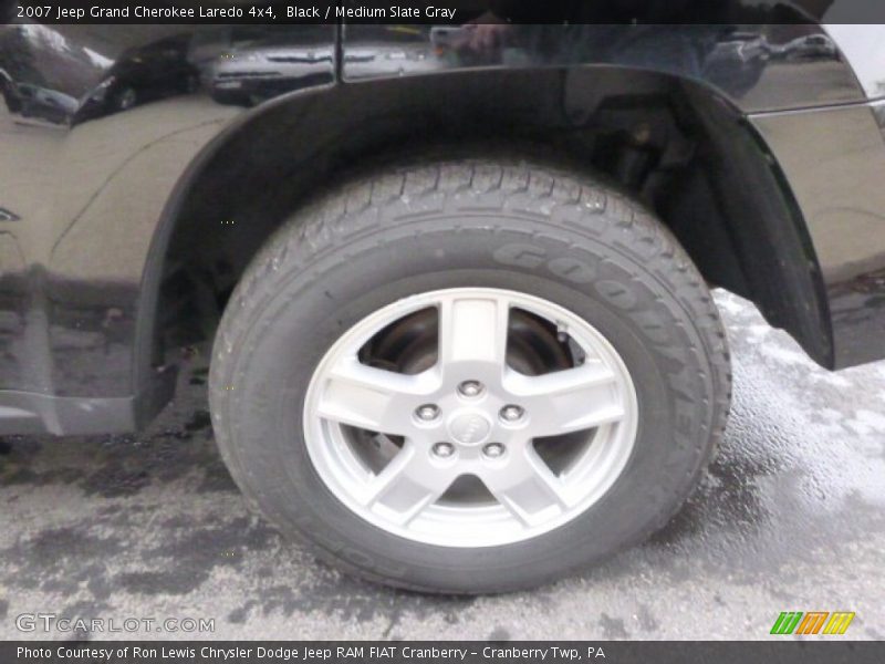 Black / Medium Slate Gray 2007 Jeep Grand Cherokee Laredo 4x4