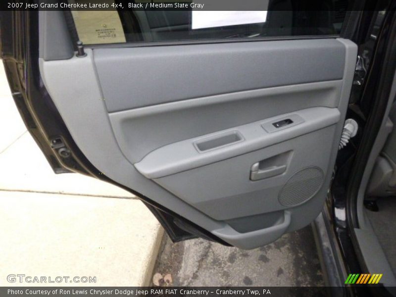 Black / Medium Slate Gray 2007 Jeep Grand Cherokee Laredo 4x4