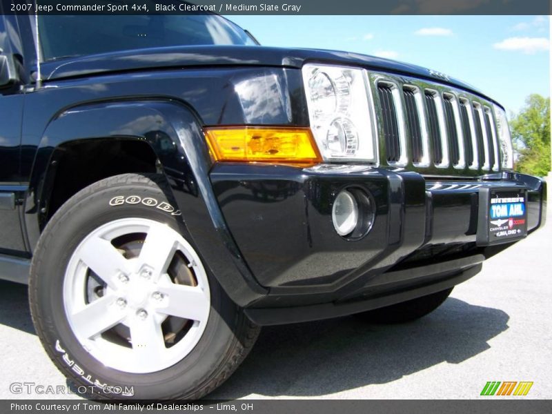 Black Clearcoat / Medium Slate Gray 2007 Jeep Commander Sport 4x4