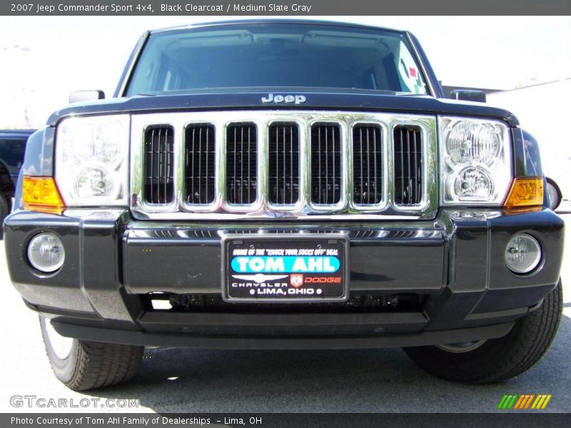 Black Clearcoat / Medium Slate Gray 2007 Jeep Commander Sport 4x4