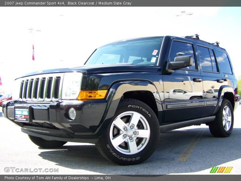 Black Clearcoat / Medium Slate Gray 2007 Jeep Commander Sport 4x4