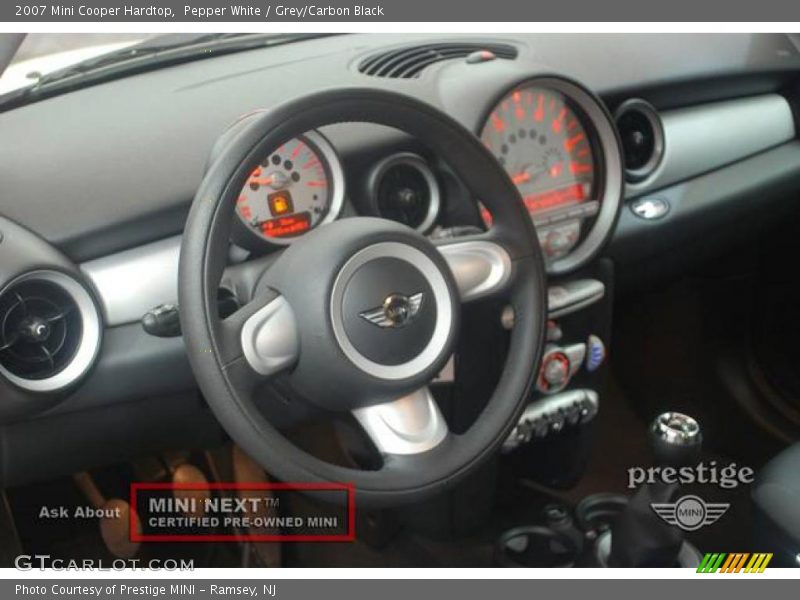 Pepper White / Grey/Carbon Black 2007 Mini Cooper Hardtop