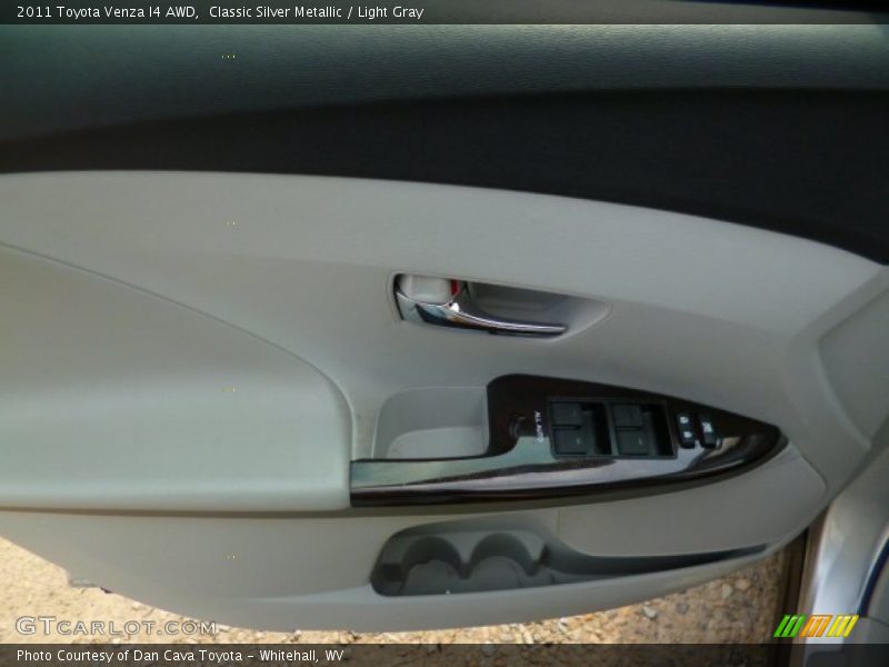 Classic Silver Metallic / Light Gray 2011 Toyota Venza I4 AWD