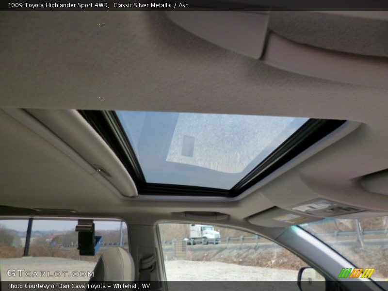 Classic Silver Metallic / Ash 2009 Toyota Highlander Sport 4WD