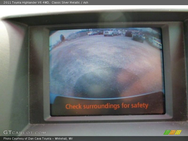 Classic Silver Metallic / Ash 2011 Toyota Highlander V6 4WD