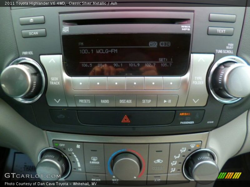 Classic Silver Metallic / Ash 2011 Toyota Highlander V6 4WD