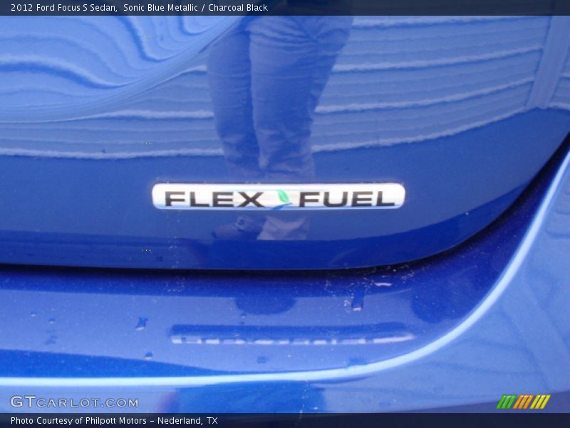 Sonic Blue Metallic / Charcoal Black 2012 Ford Focus S Sedan