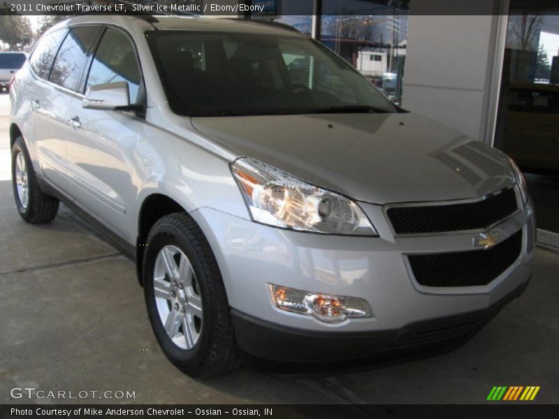 Silver Ice Metallic / Ebony/Ebony 2011 Chevrolet Traverse LT