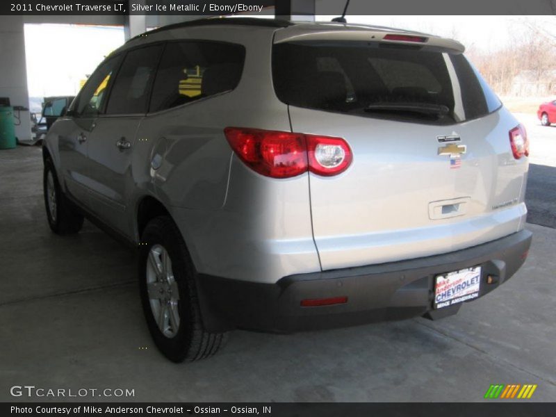 Silver Ice Metallic / Ebony/Ebony 2011 Chevrolet Traverse LT