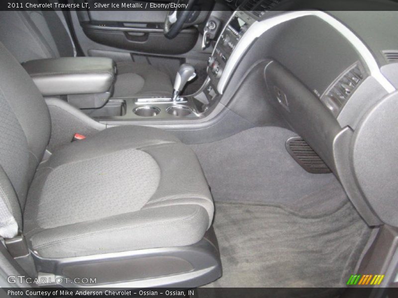Silver Ice Metallic / Ebony/Ebony 2011 Chevrolet Traverse LT