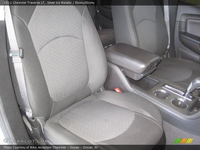 Silver Ice Metallic / Ebony/Ebony 2011 Chevrolet Traverse LT