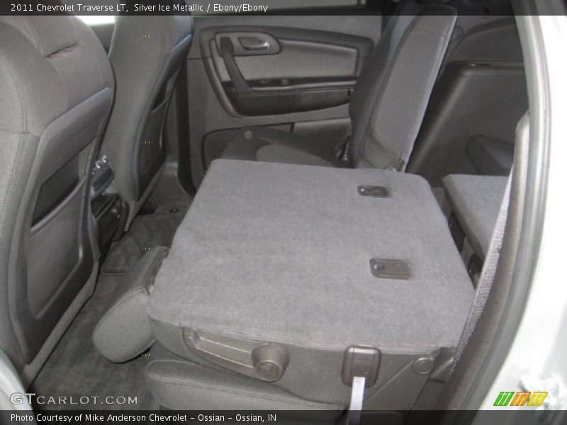 Silver Ice Metallic / Ebony/Ebony 2011 Chevrolet Traverse LT