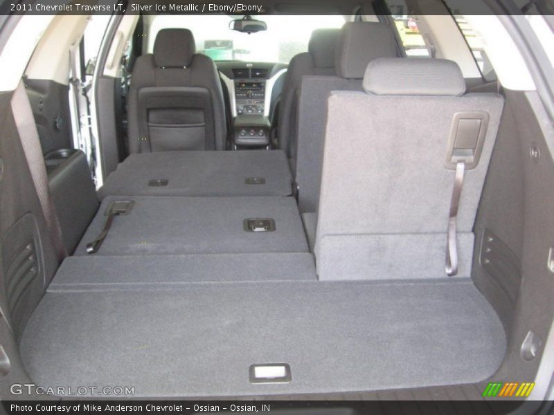 Silver Ice Metallic / Ebony/Ebony 2011 Chevrolet Traverse LT