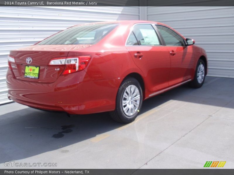 Barcelona Red Metallic / Ivory 2014 Toyota Camry LE