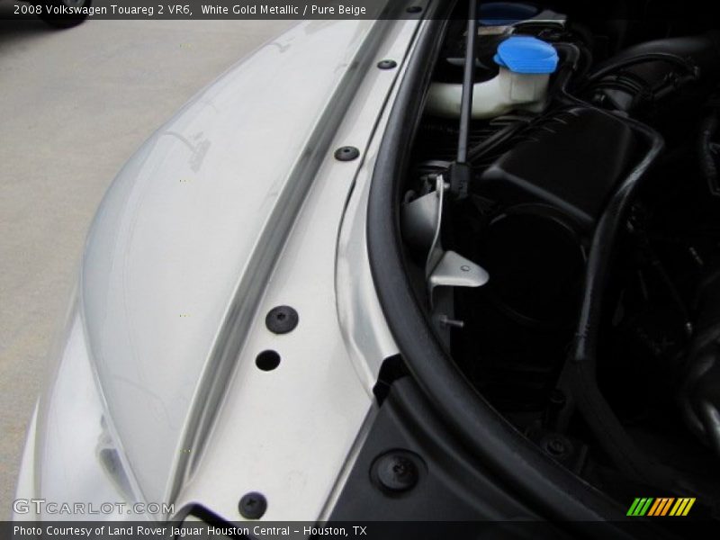 White Gold Metallic / Pure Beige 2008 Volkswagen Touareg 2 VR6