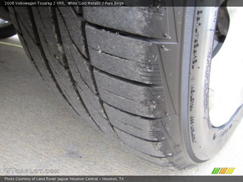 White Gold Metallic / Pure Beige 2008 Volkswagen Touareg 2 VR6