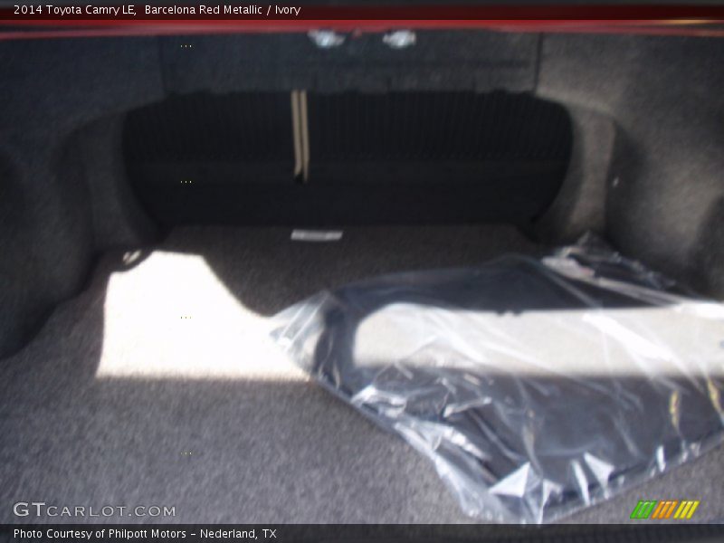 Barcelona Red Metallic / Ivory 2014 Toyota Camry LE