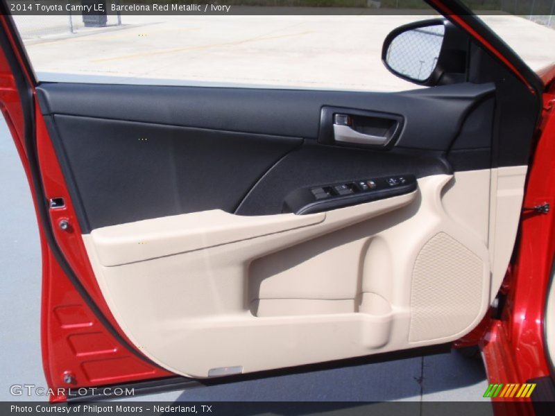 Barcelona Red Metallic / Ivory 2014 Toyota Camry LE