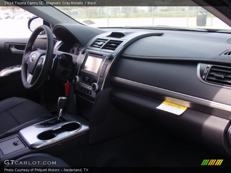Magnetic Gray Metallic / Black 2014 Toyota Camry SE