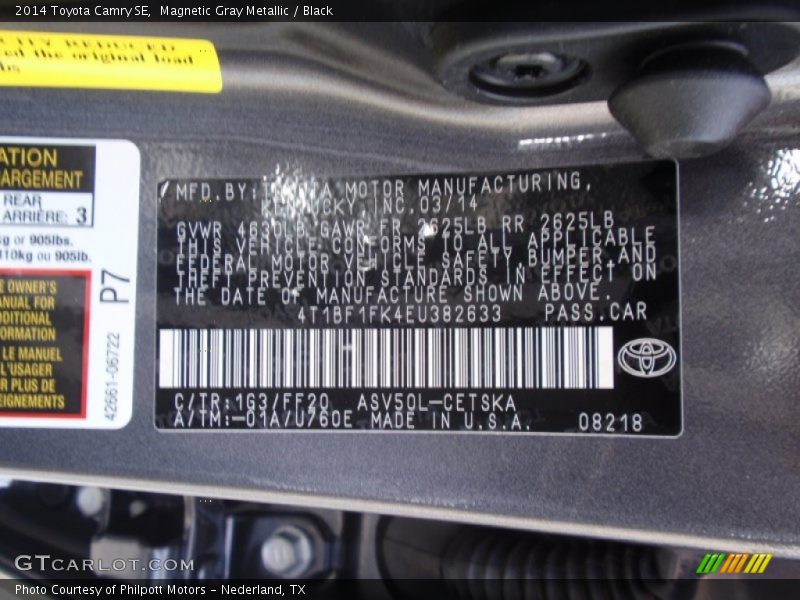 Magnetic Gray Metallic / Black 2014 Toyota Camry SE