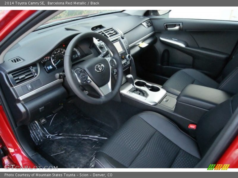 Barcelona Red Metallic / Black 2014 Toyota Camry SE