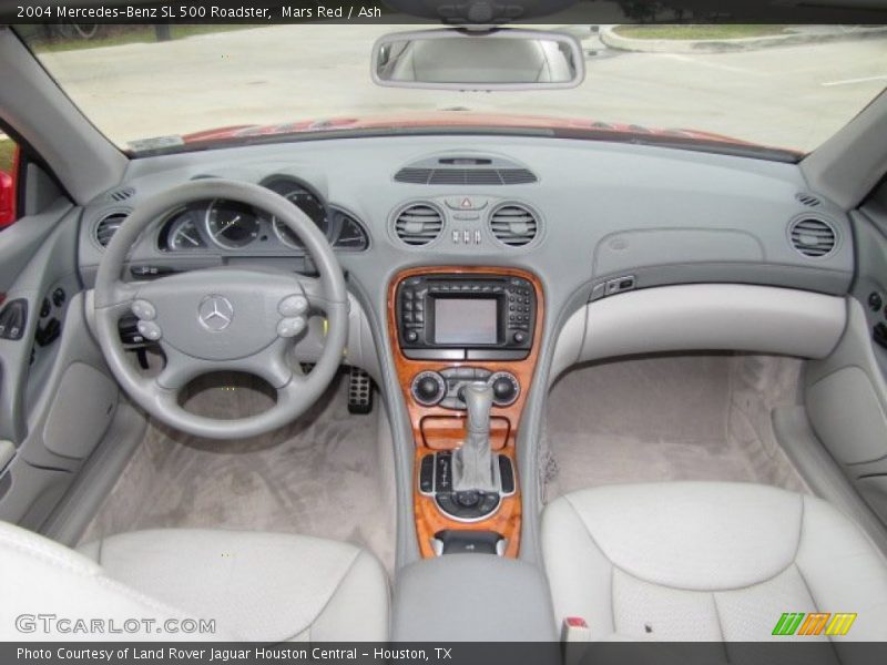 Dashboard of 2004 SL 500 Roadster