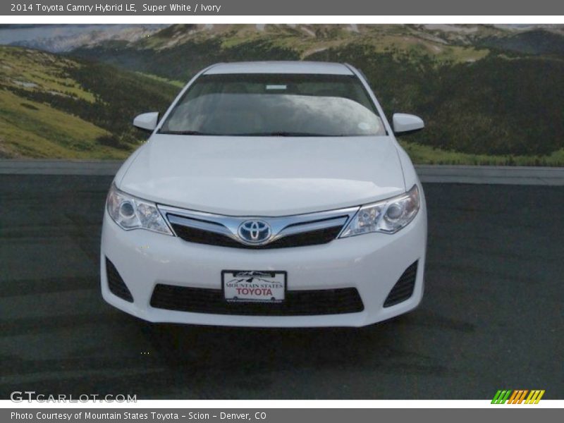 Super White / Ivory 2014 Toyota Camry Hybrid LE