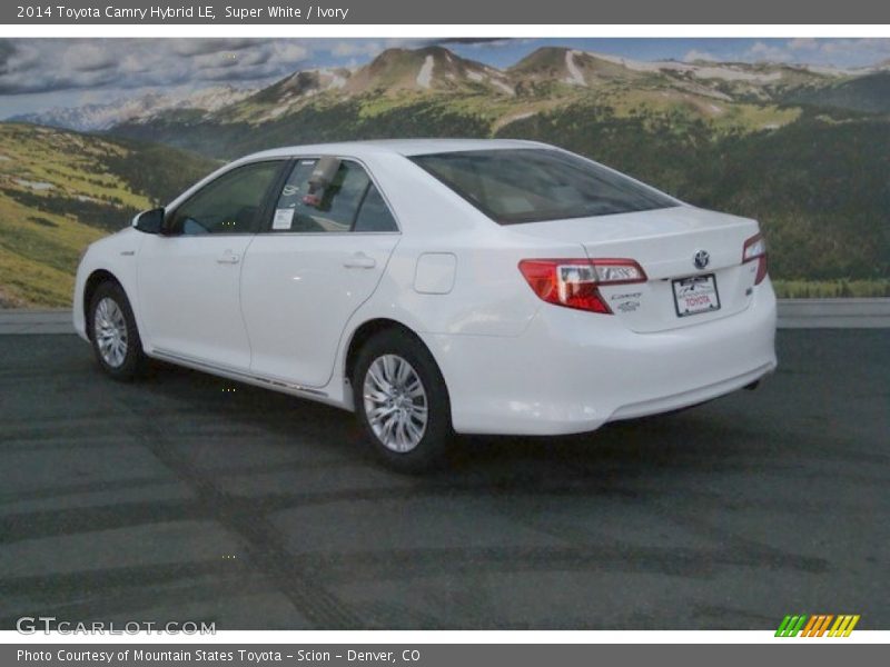 Super White / Ivory 2014 Toyota Camry Hybrid LE
