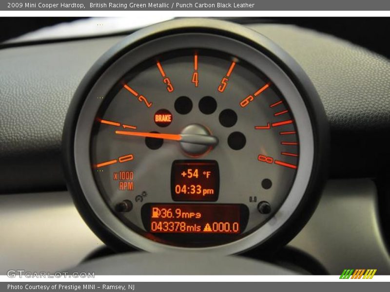 British Racing Green Metallic / Punch Carbon Black Leather 2009 Mini Cooper Hardtop