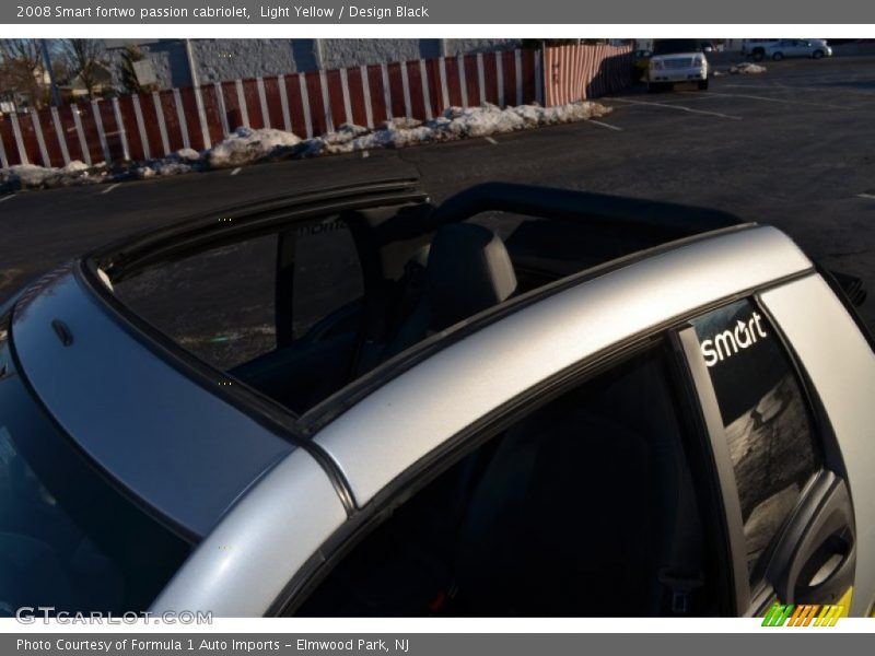 Light Yellow / Design Black 2008 Smart fortwo passion cabriolet