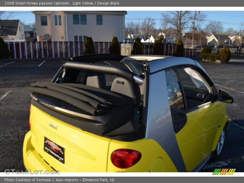 Light Yellow / Design Black 2008 Smart fortwo passion cabriolet