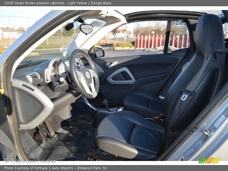 Light Yellow / Design Black 2008 Smart fortwo passion cabriolet