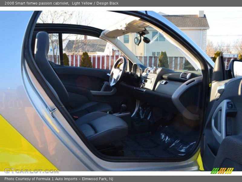 Light Yellow / Design Black 2008 Smart fortwo passion cabriolet