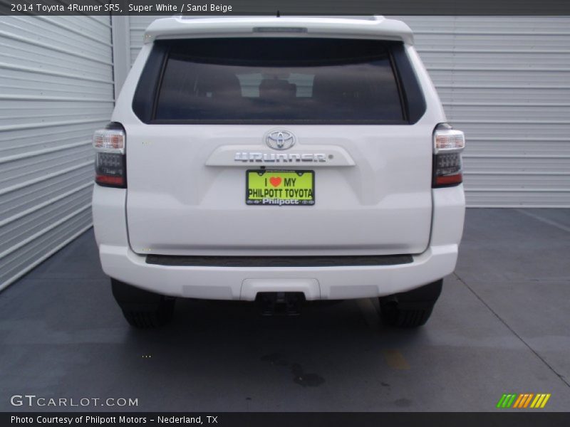 Super White / Sand Beige 2014 Toyota 4Runner SR5