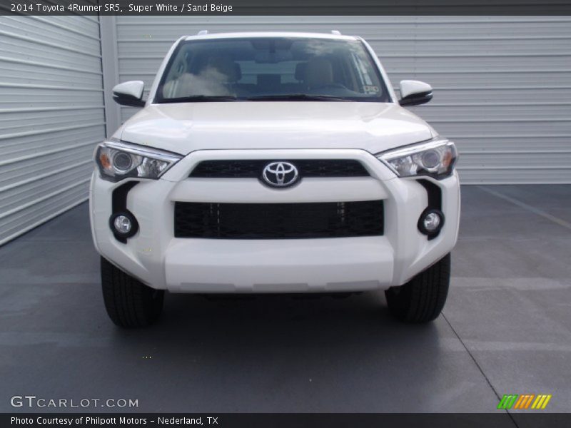 Super White / Sand Beige 2014 Toyota 4Runner SR5