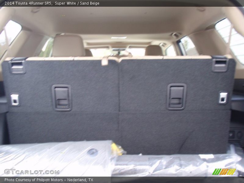 Super White / Sand Beige 2014 Toyota 4Runner SR5