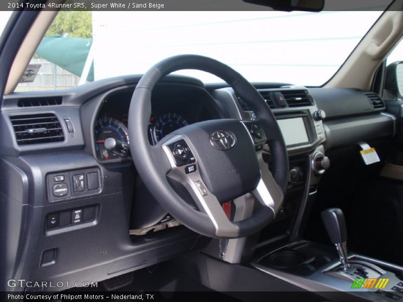 Super White / Sand Beige 2014 Toyota 4Runner SR5