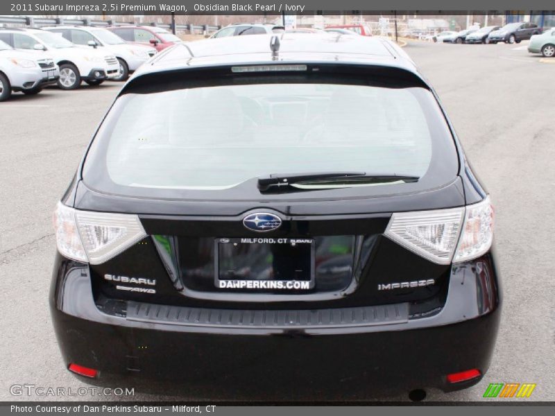 Obsidian Black Pearl / Ivory 2011 Subaru Impreza 2.5i Premium Wagon