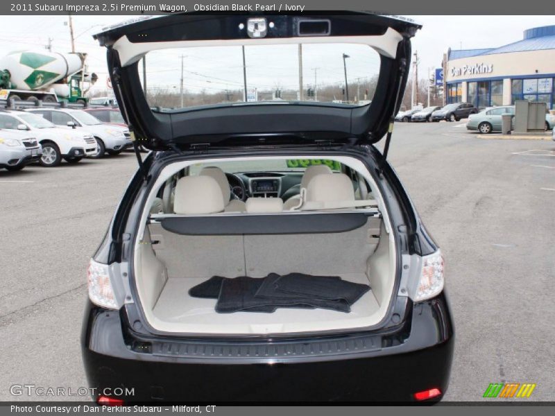 Obsidian Black Pearl / Ivory 2011 Subaru Impreza 2.5i Premium Wagon