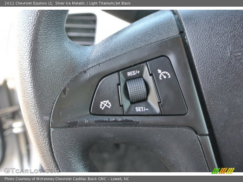 Silver Ice Metallic / Light Titanium/Jet Black 2011 Chevrolet Equinox LS