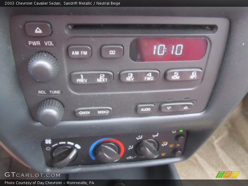 Controls of 2003 Cavalier Sedan
