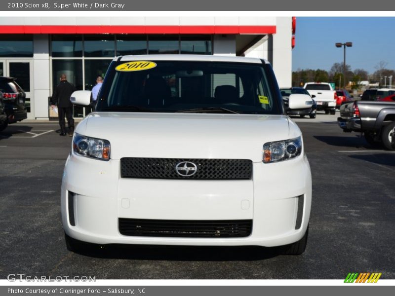 Super White / Dark Gray 2010 Scion xB