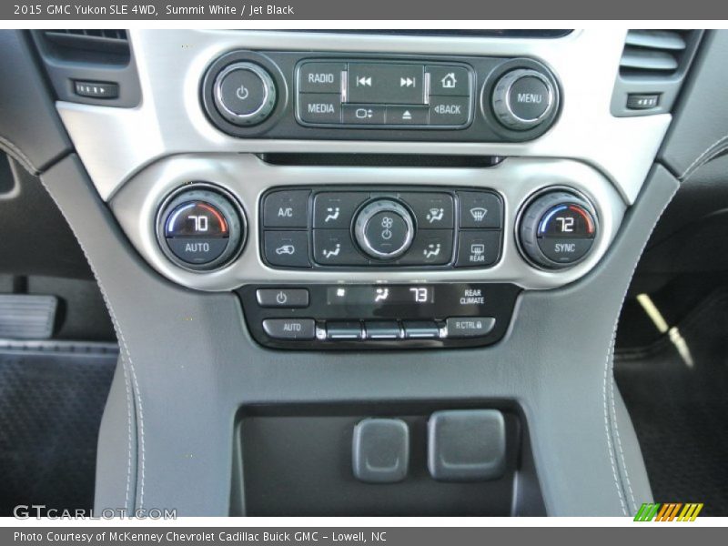 Controls of 2015 Yukon SLE 4WD