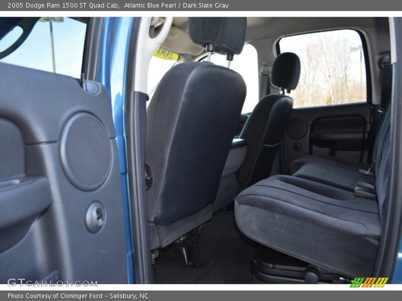 Atlantic Blue Pearl / Dark Slate Gray 2005 Dodge Ram 1500 ST Quad Cab
