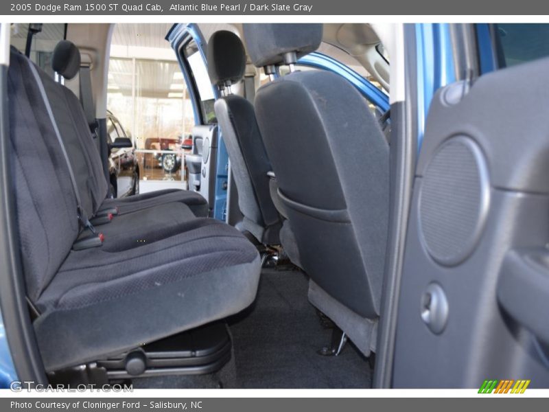 Atlantic Blue Pearl / Dark Slate Gray 2005 Dodge Ram 1500 ST Quad Cab