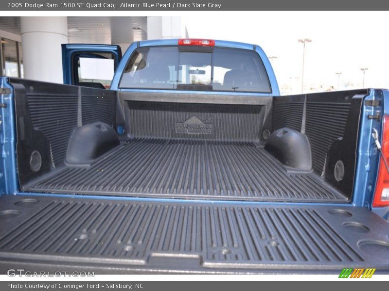 Atlantic Blue Pearl / Dark Slate Gray 2005 Dodge Ram 1500 ST Quad Cab