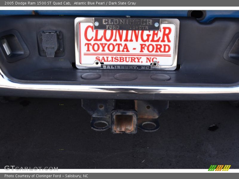 Atlantic Blue Pearl / Dark Slate Gray 2005 Dodge Ram 1500 ST Quad Cab